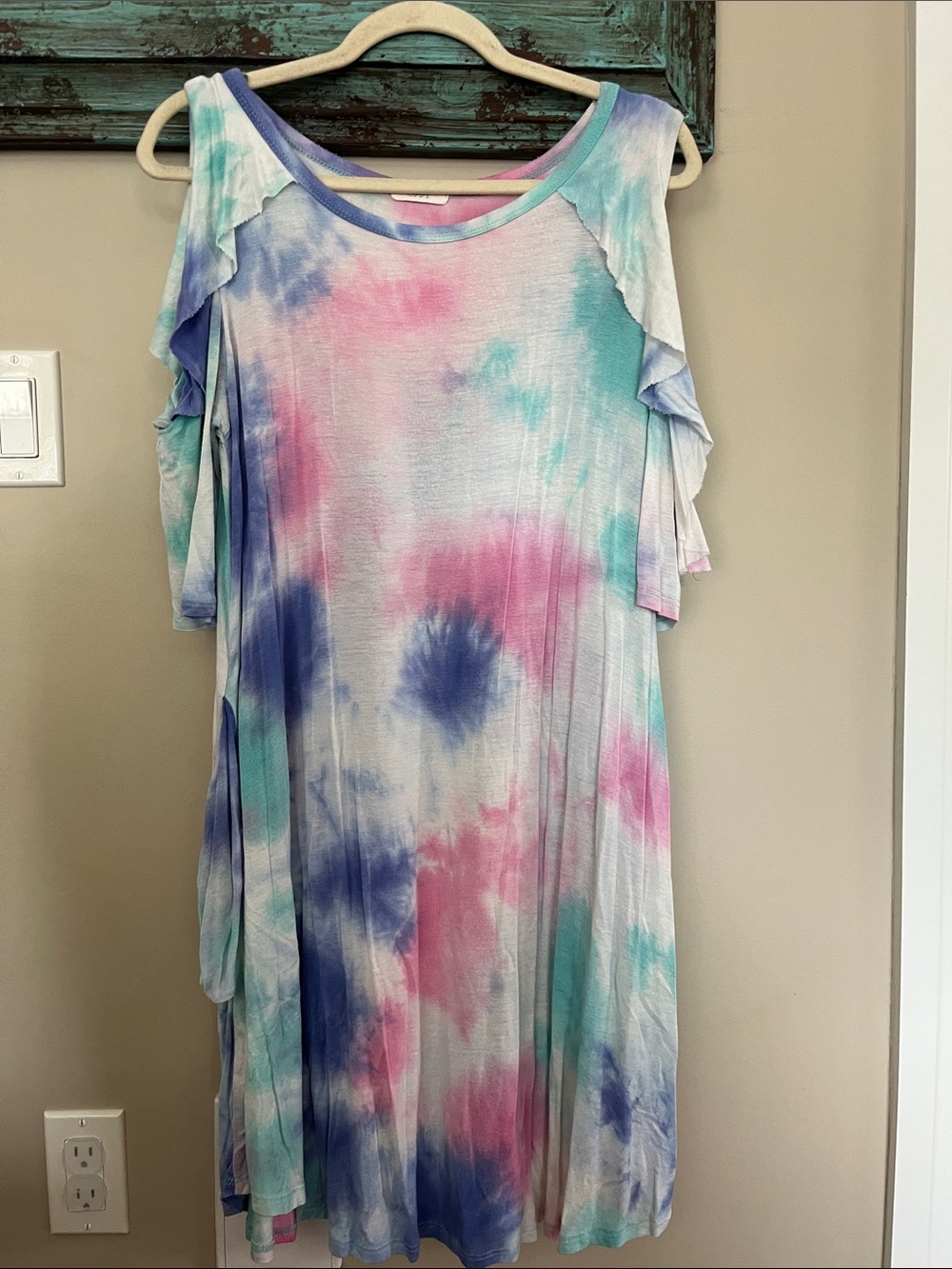 ODDY Tie-Dye Cold-Shoulder Midi Dress in Pink, Blue & Teal